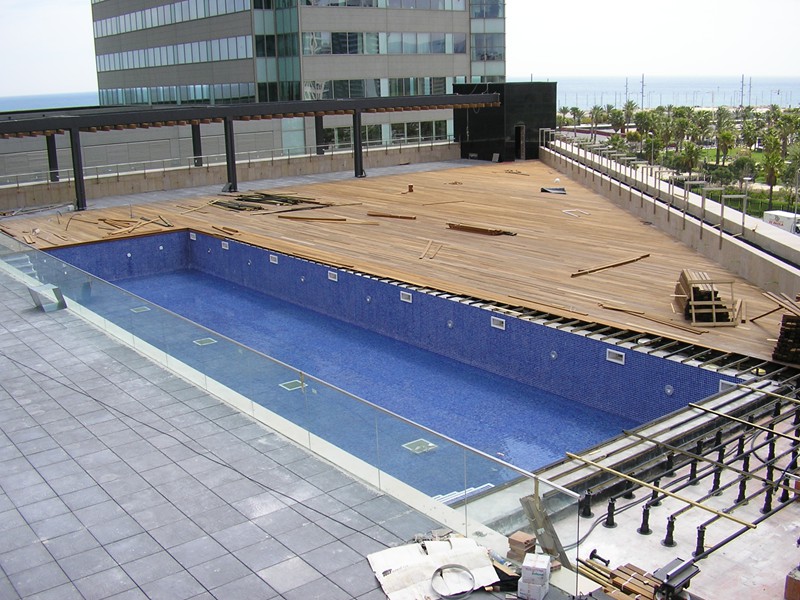 piscina terraza hilton diagonal mar (8)